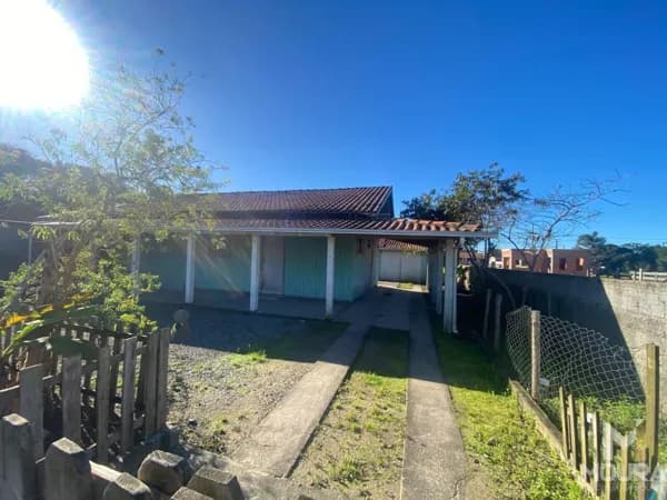 Casa em São Francisco do Sul - Área Rural de São Francisco do Sul