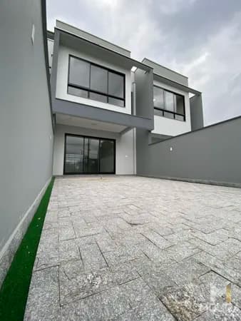 Sobrado em Jaraguá do Sul - Amizade