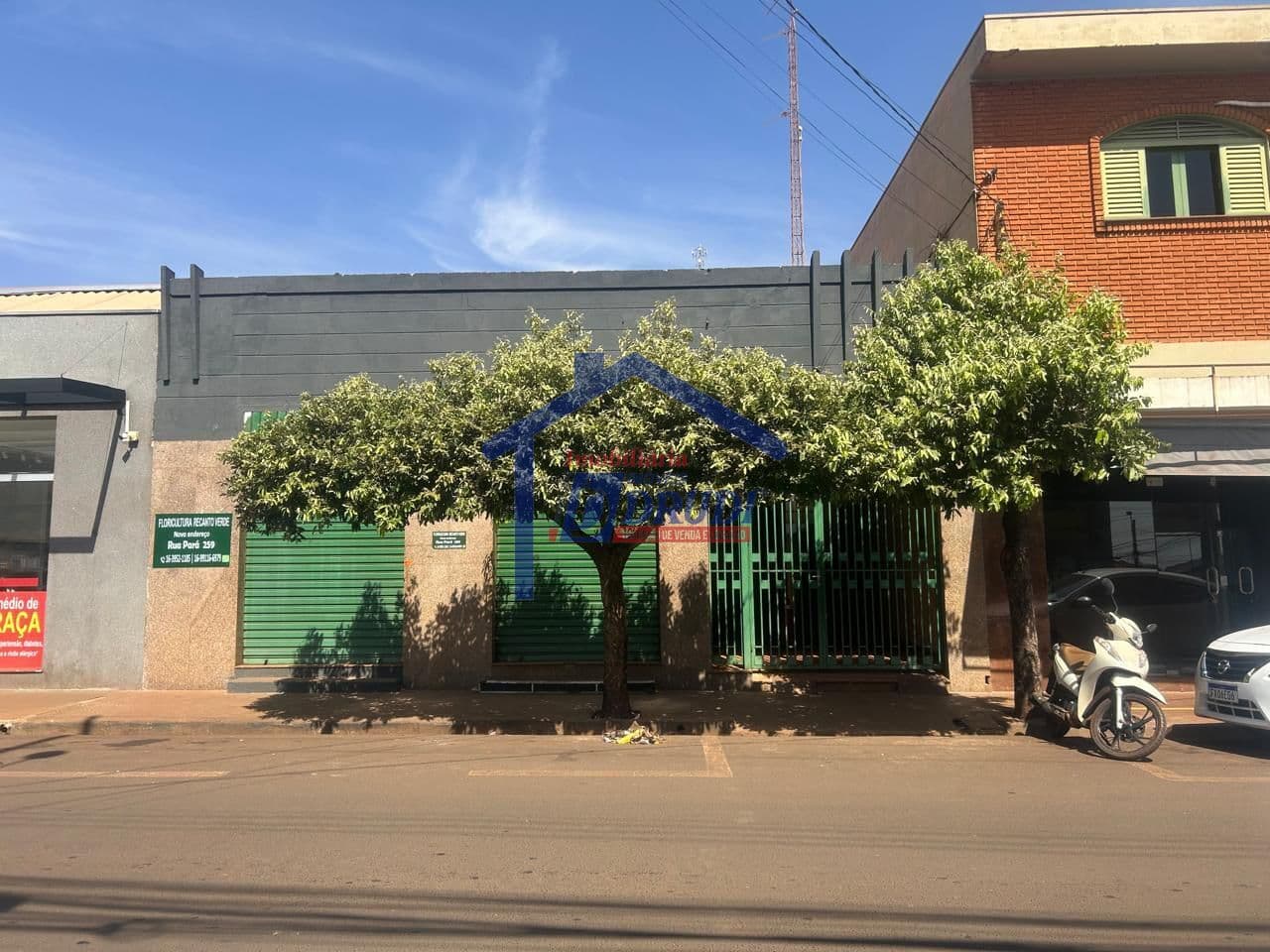 Casa em Pitangueiras - Centro