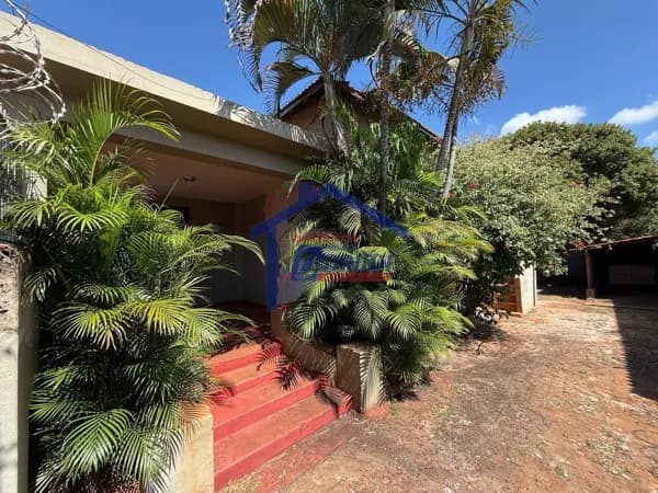 Casa em Pitangueiras - Centro