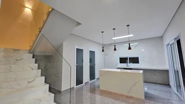Casa com 3 dormitórios à venda, 200 m² por R$ 1.280.000 - Serra Morena - Pouso Alegre/MG