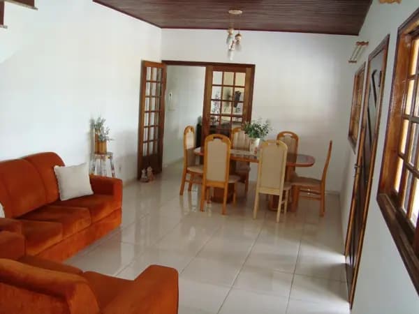 Casa residencial à venda, Jatobá, Pouso Alegre.
