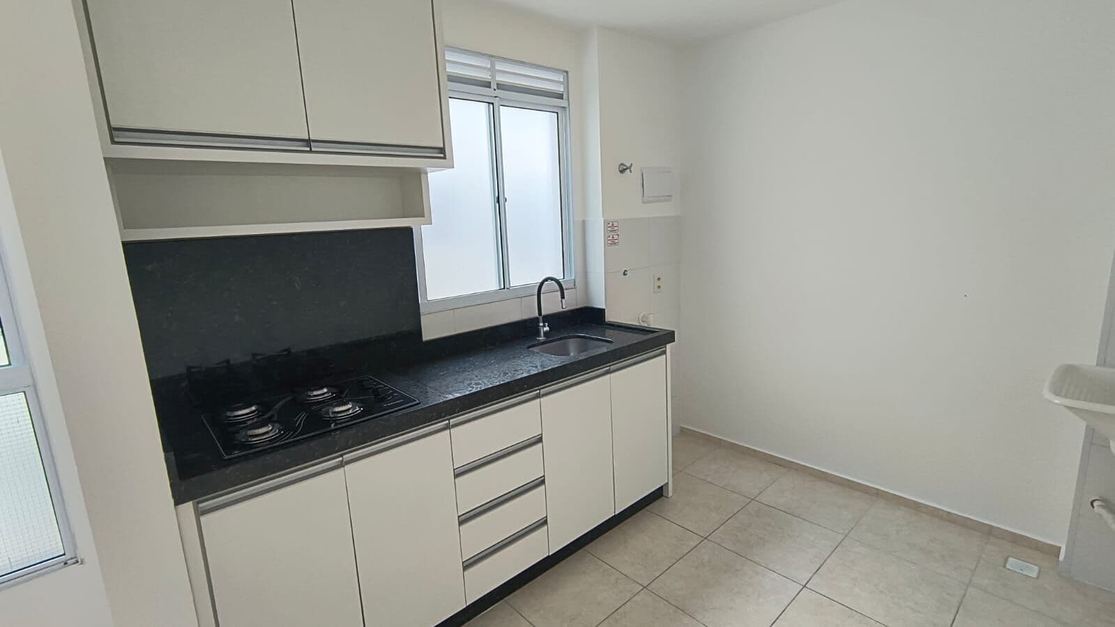 🚨 APARTAMENTO À VENDA EM CONDOMÍNIO FECHADO 🚨