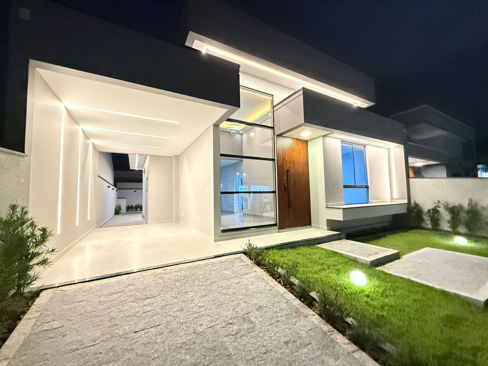🏢 CASA DE ALTO PADRÃO À VENDA NO BAIRRO BELA VISTA, LOTEAMENTO VALE VERDE – PALHOÇA/SC