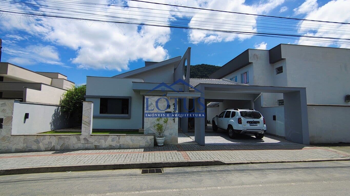 Casa mobiliado bairro Rio Hern - Schroeder