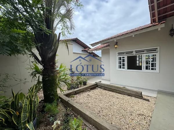 Casa residencial/comercial bairro Amizade - Jaraguá do Sul