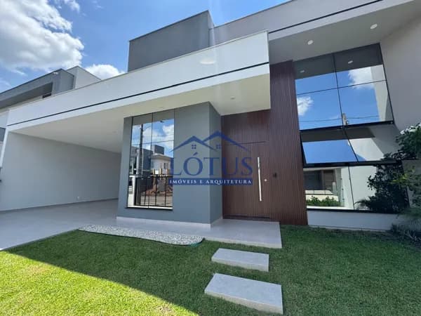 Casa em um dos bairros mais desejados de Jaraguá do Sul