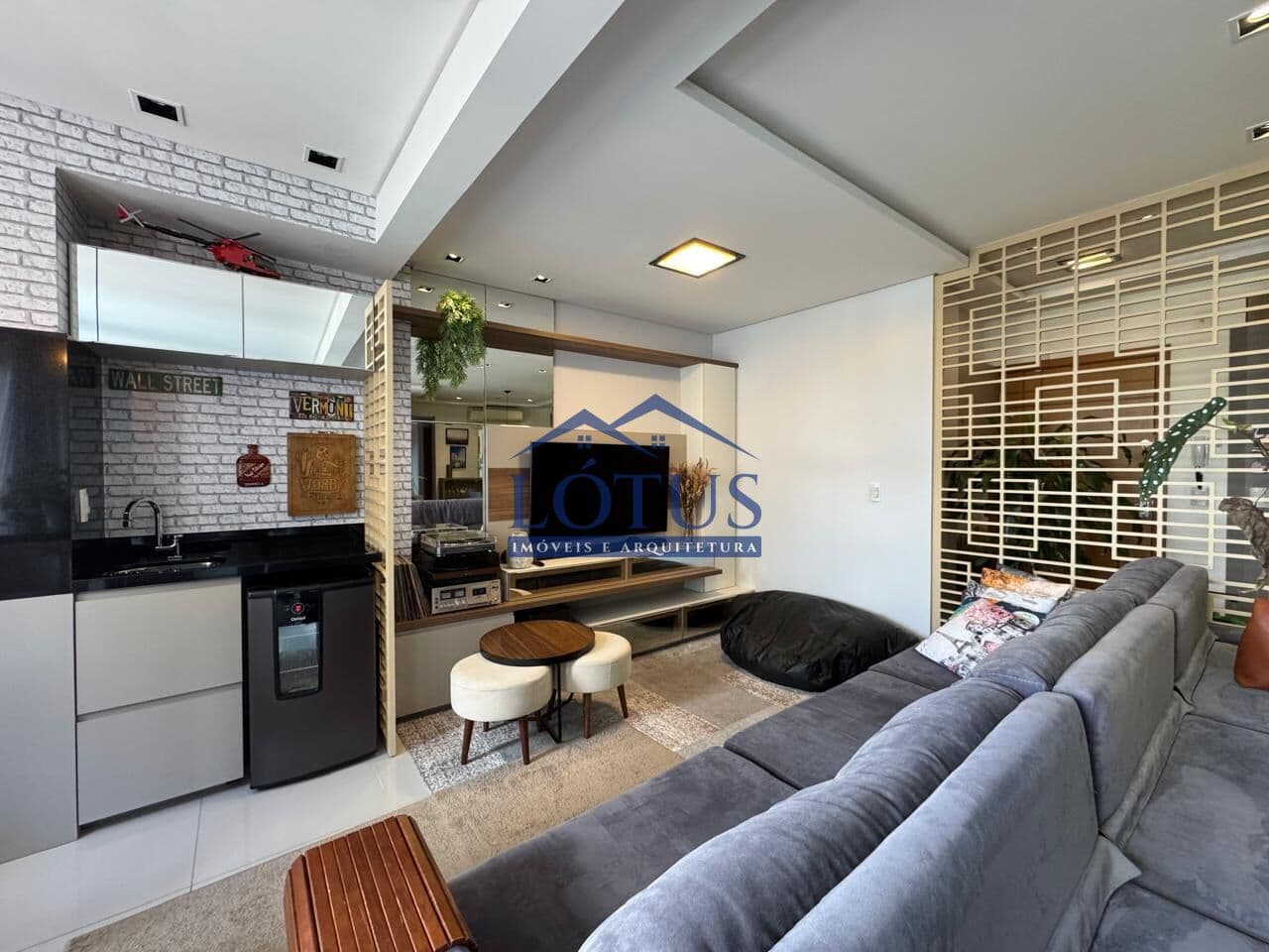 Apartamento semimobiliado no Centro - edifício Itália - Jaraguá do Sul