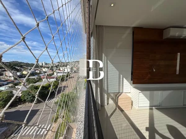 Apartamento de 02 dormitórios sendo 01 suíte e box duplo de garagem