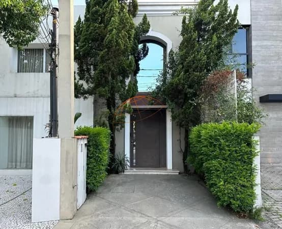 Sofisticação e Versatilidade em Pinheiros – Imóvel Alto Padrão na Cônego Eugênio Leite