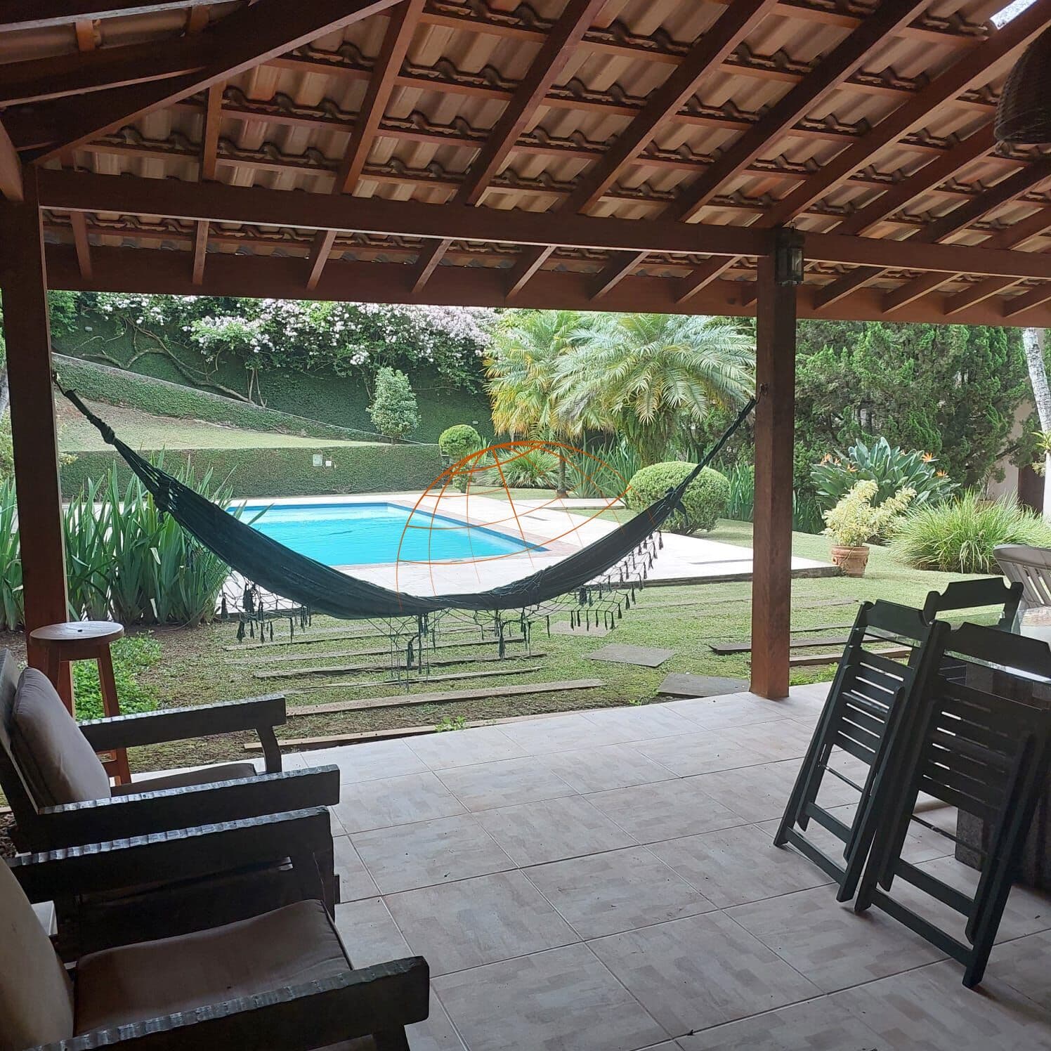 Chácara com 3 quartos, 540 m² à venda por R$ 2.400.000 / Locação 12.600 - Granja Viana - Cotia/SP