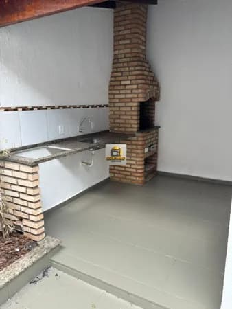 VENDA- CASA 3 DORMITÓRIOS - PARQUE DA LIBERDADE I