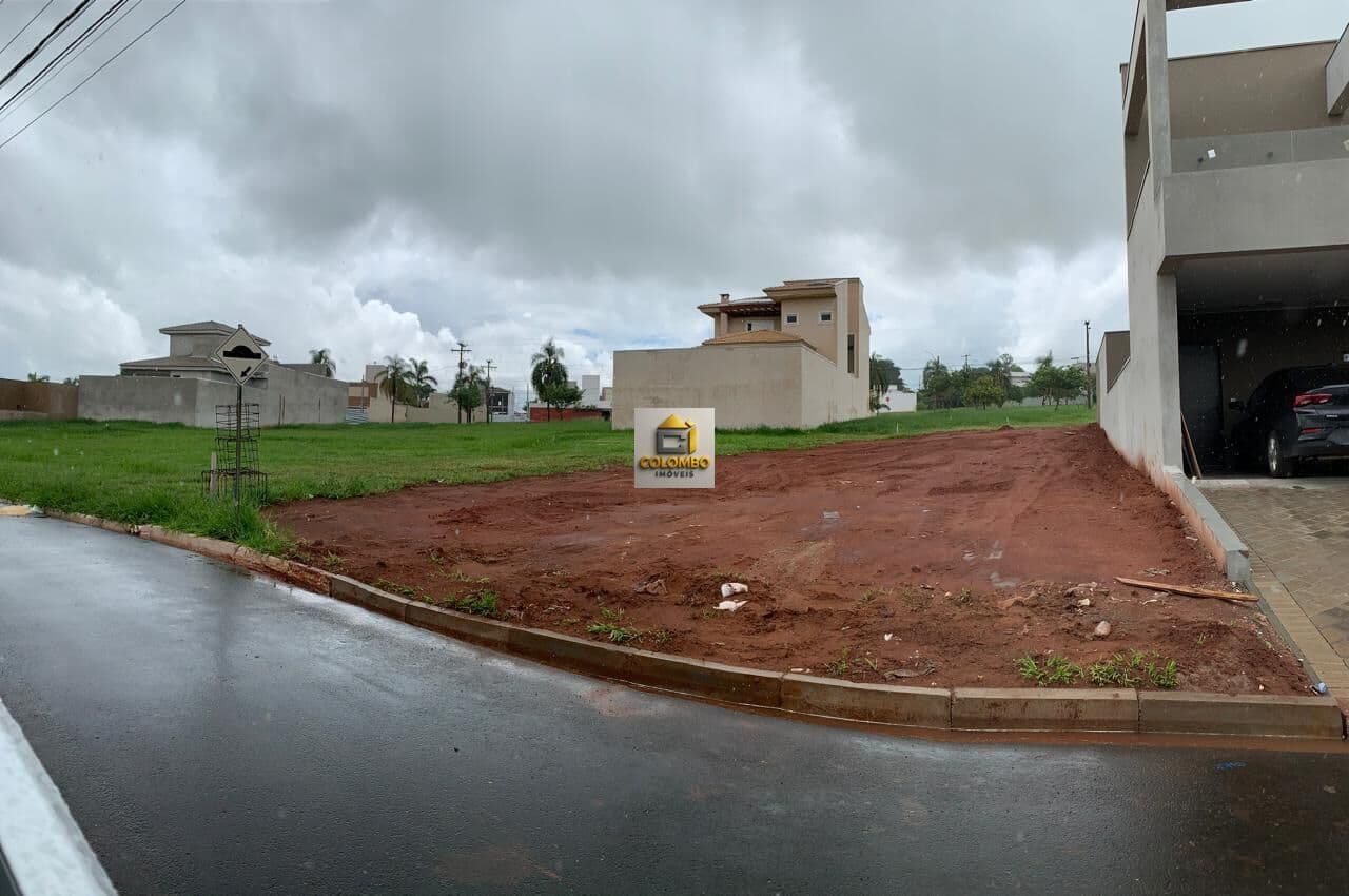 Vende-se Terreno em Condomínio