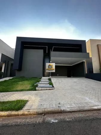 Vende-se Casa no Condomínio Quinta do lago I