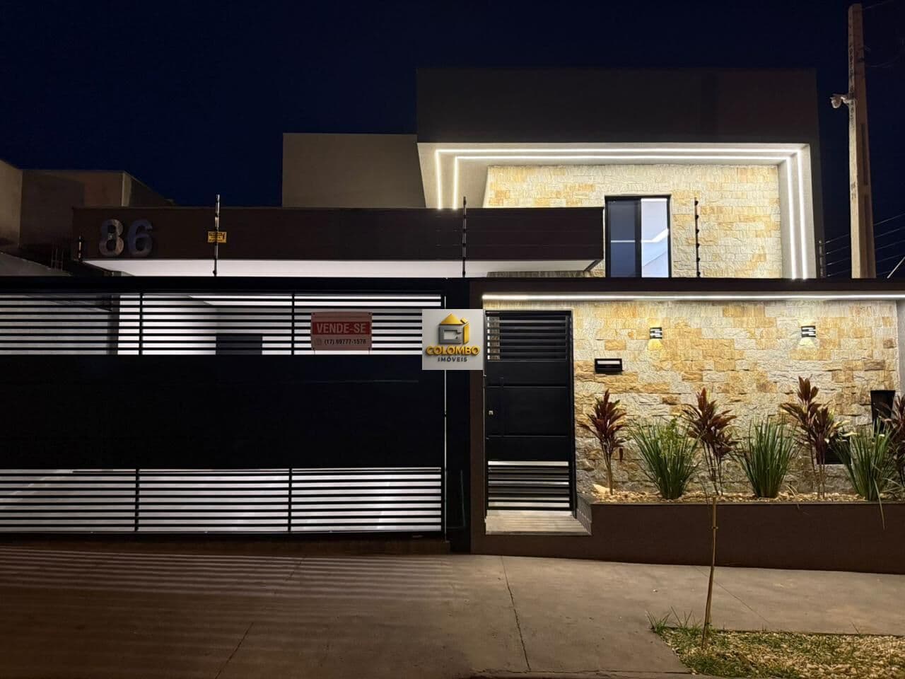 Vende-se Casa Alto Padrão