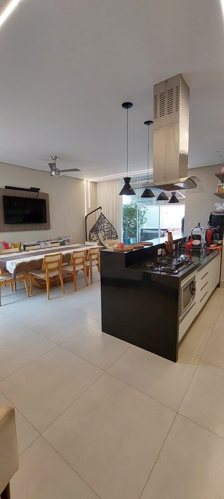 VENDE-SE CASA COND. ALTA VISTA - RIO PRETO
