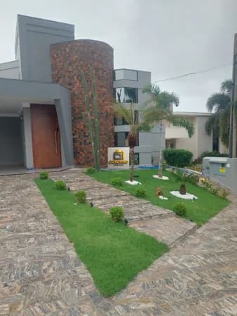 Vende-se Casa em Cond. Gaivota I