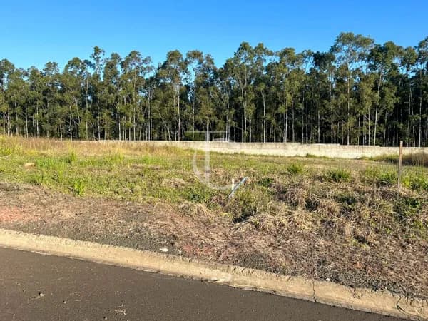 Terreno - Jardim Jatobá, em Ferraz