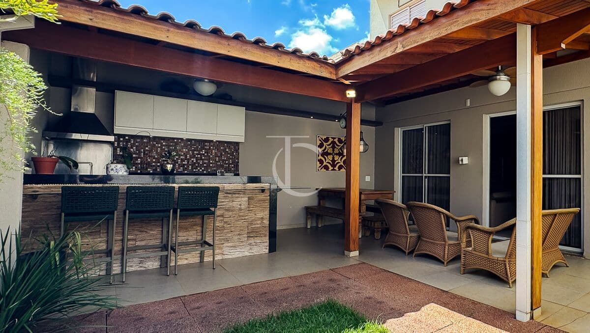 Casa- Condomínio Campos Verdes