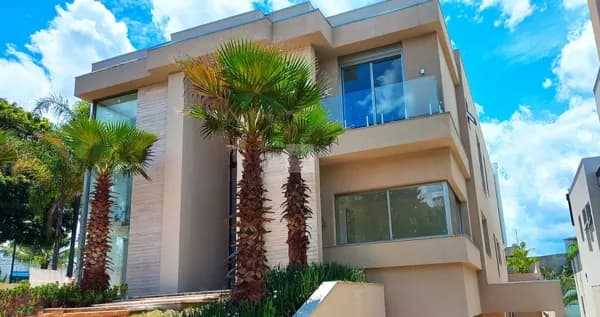 Casa de luxo à venda em Alphaville – 640m², 4 suítes, piscina | Barueri