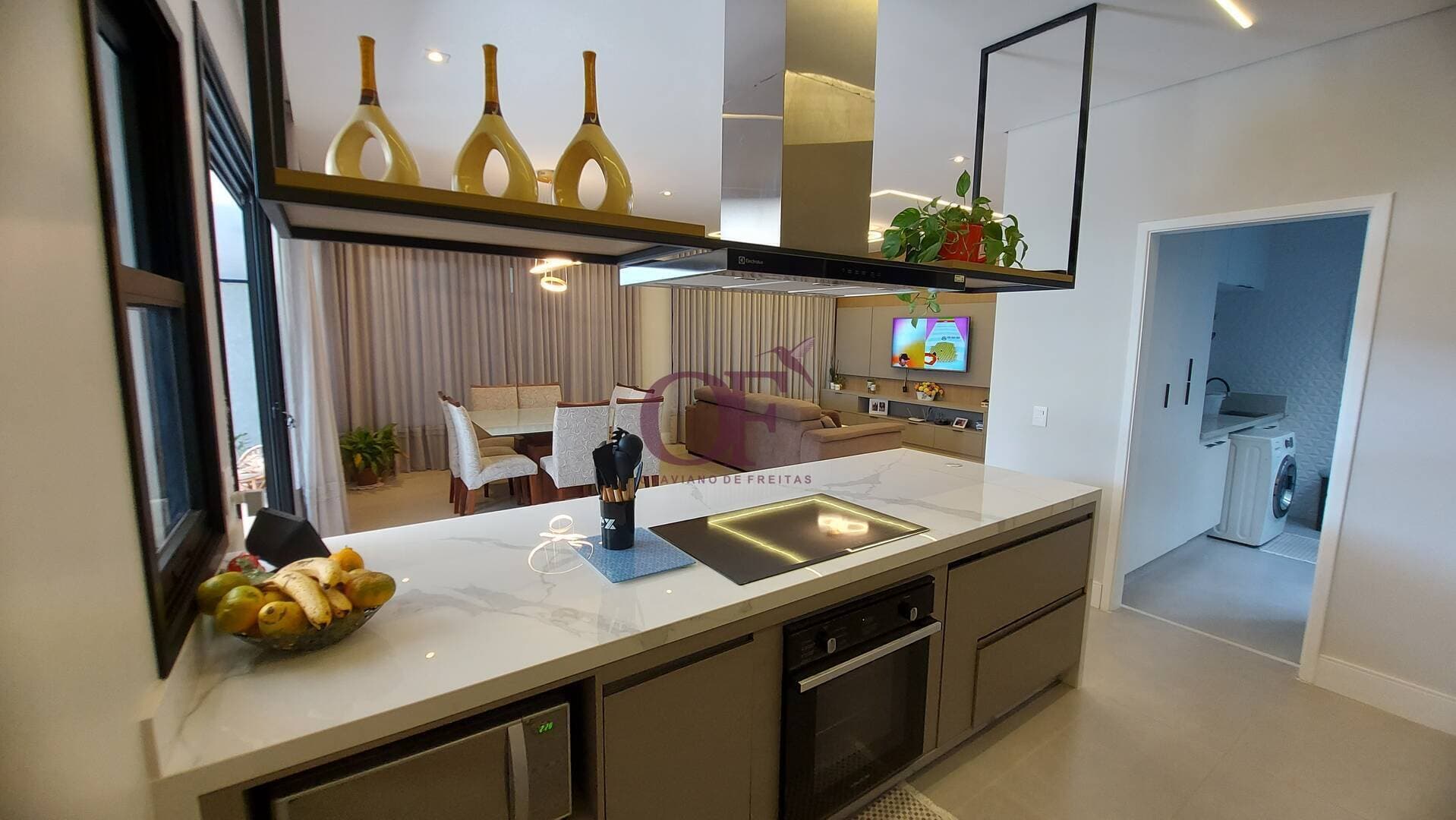 Sobrado no Campos de Medeiros com 3 Suítes, Piscina e Área Gourmet Completa