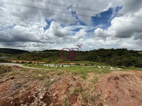 Terreno plano 500 m² no condomínio Portal dos Lagos, Jundiaí/SP