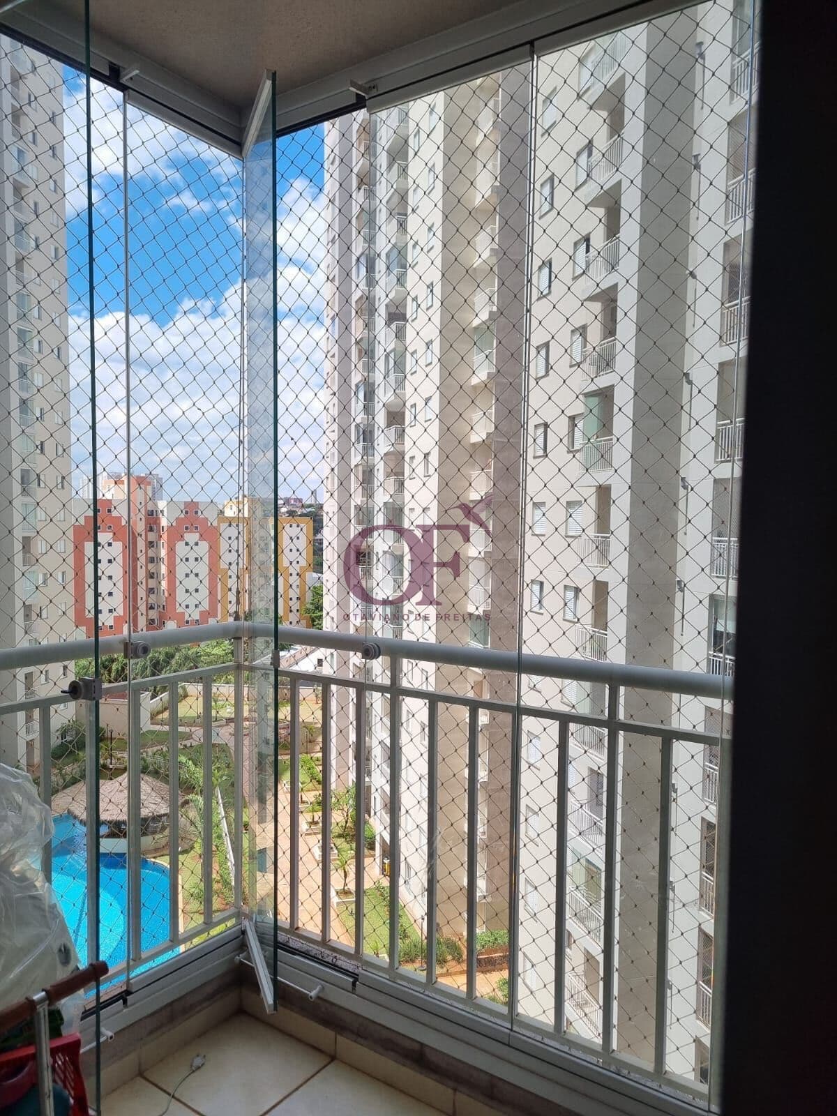 Apartamento à Venda no Condomínio Practice Club House