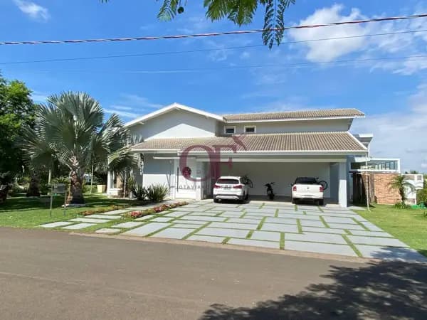 Casa Térrea de Luxo no Portal Japy Golf Club com 4 Suítes e Piscina