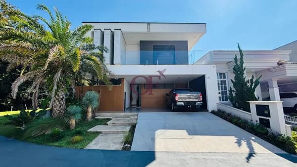 Casa de Luxo no Brisas da Mata com Elevador Panorâmico e Piscina Aquecida