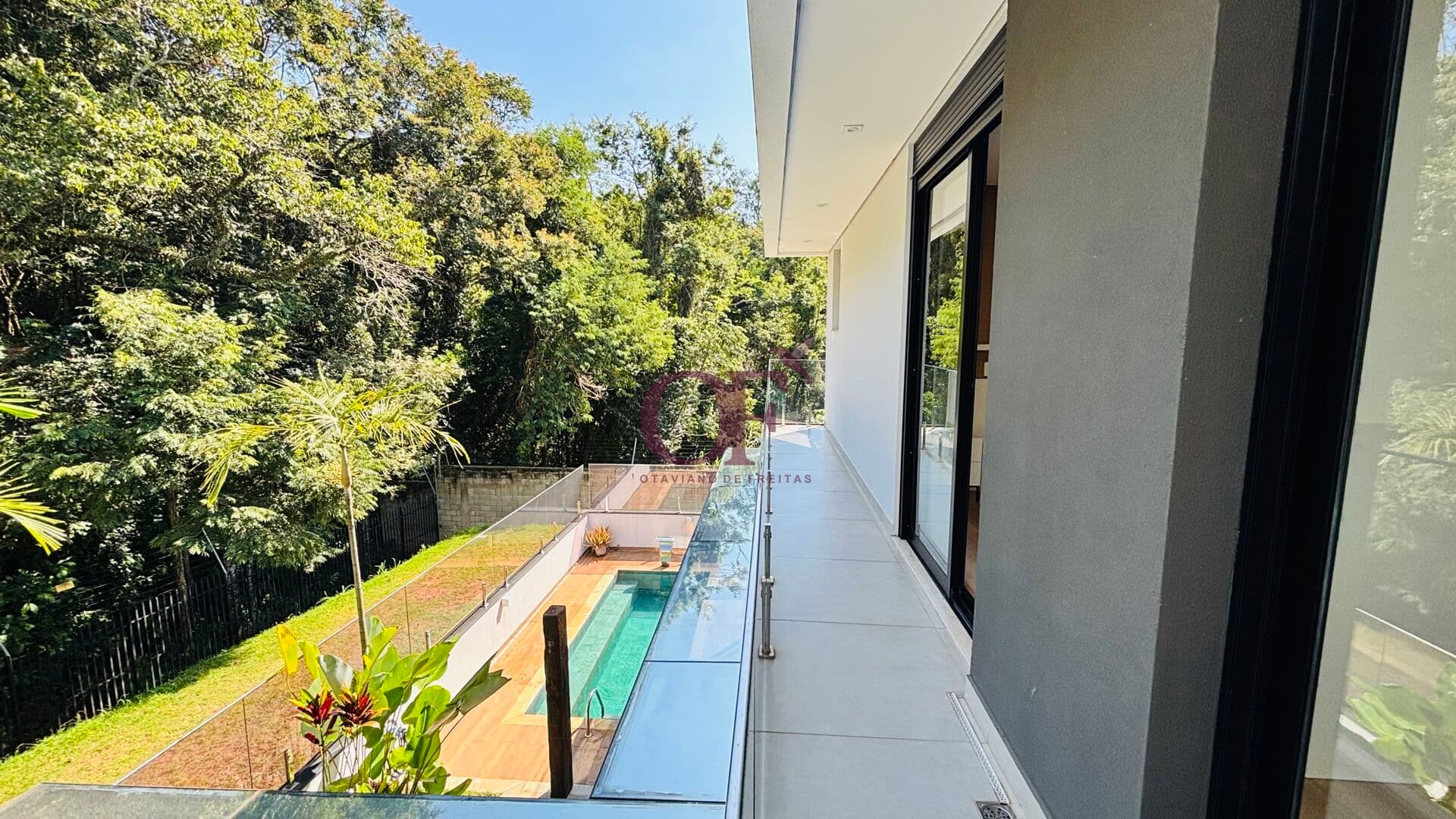 Casa de Luxo no Brisas da Mata com Elevador Panorâmico e Piscina Aquecida
