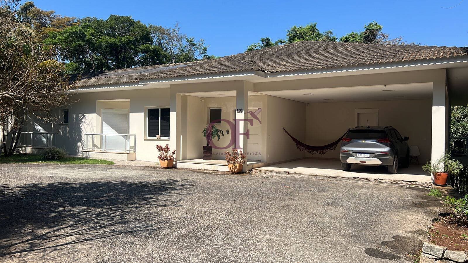 Casa de Alto Padrão no Campo Verde com Terreno de 5.000 m² e Vista para a Mata
