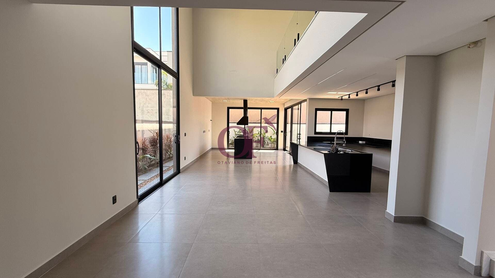 Casa de Alto Padrão em Itupeva com 3 Suítes, Piscina e Lazer Completo