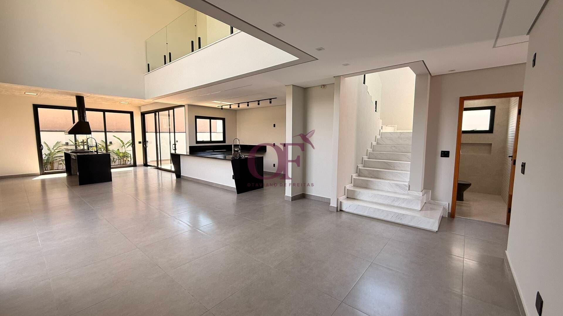Casa de Alto Padrão em Itupeva com 3 Suítes, Piscina e Lazer Completo