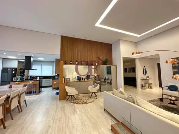 Casa Térrea no Terras da Alvorada com 4 Suítes e Lazer Completo