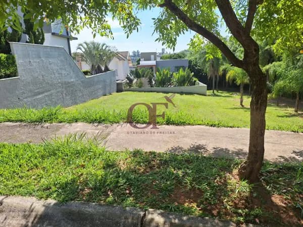 Terreno 515 m² com declive no Condomínio Reserva da Serra – Jundiaí/SP