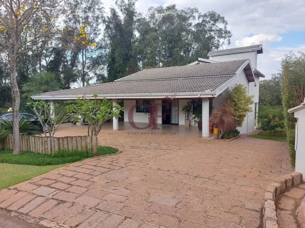 Casa no New Park Tênis com Suítes, Quintal e Espaço Zen – Viva com Natureza
