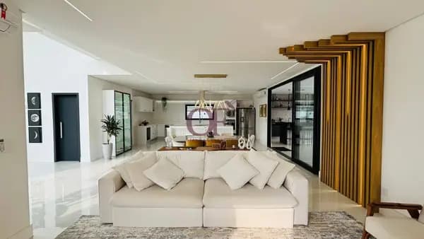 Terras da Alvorada – Sobrado Moderno com 6 Vagas e Jardim Paisagizado