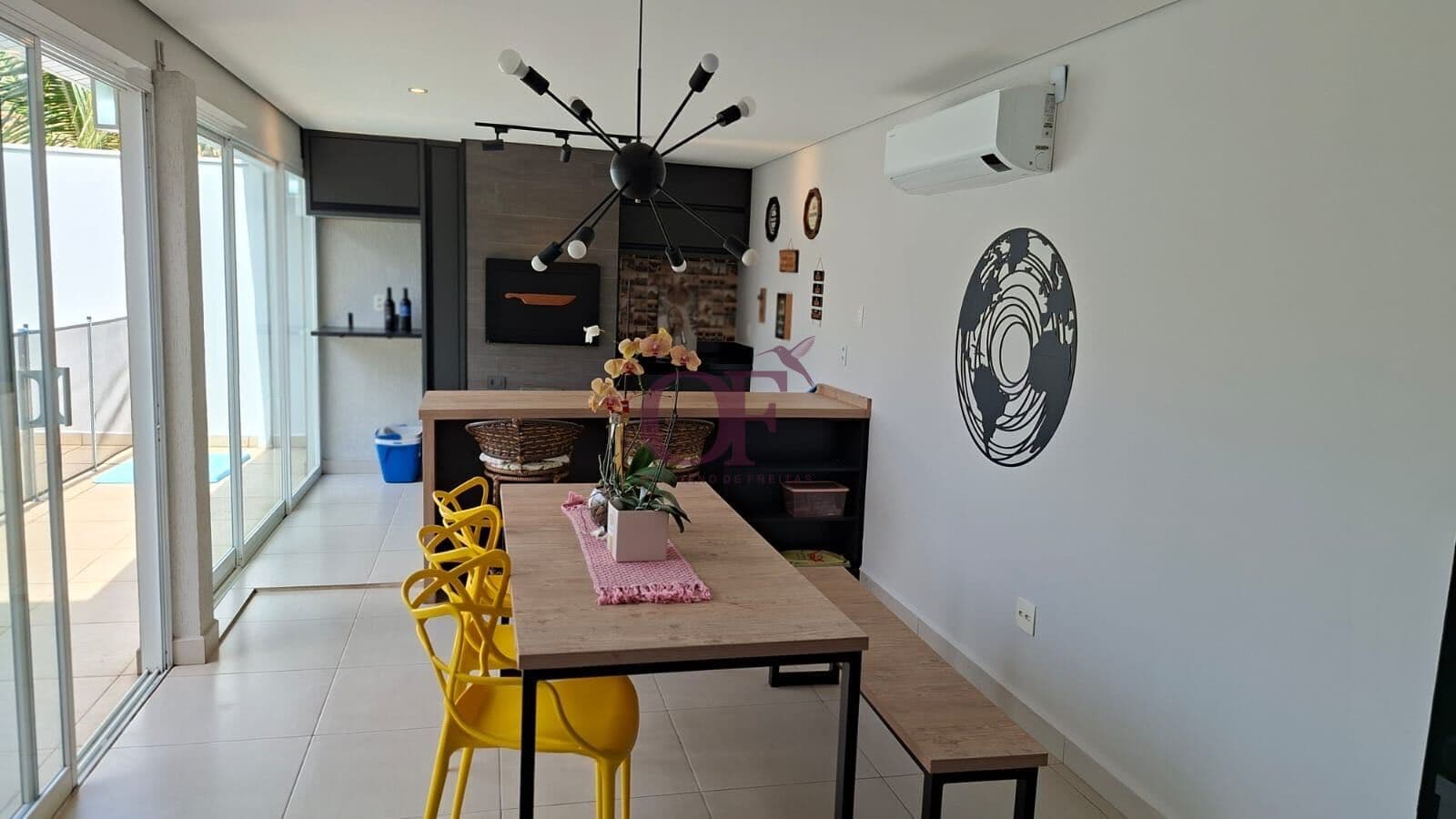 Casa à Venda no Chácara das Palmeiras Imperiais