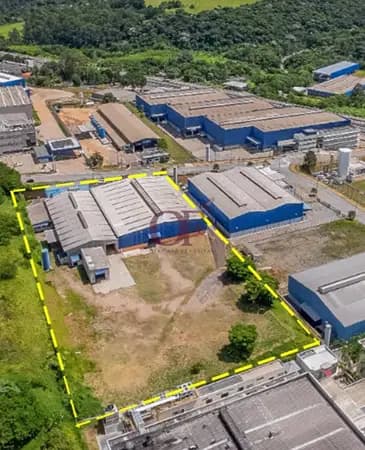 Locação de galpão com pé-direito 7 m, lanternim e infraestrutura logística – Jundiaí/SP