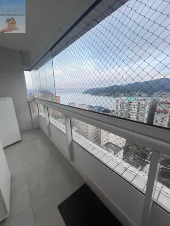 Apartamento 2 quartos com o 3º reversível.