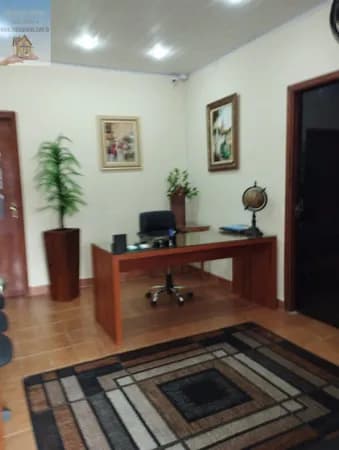 Casa Térrea para fins comerciais ou residenciais.