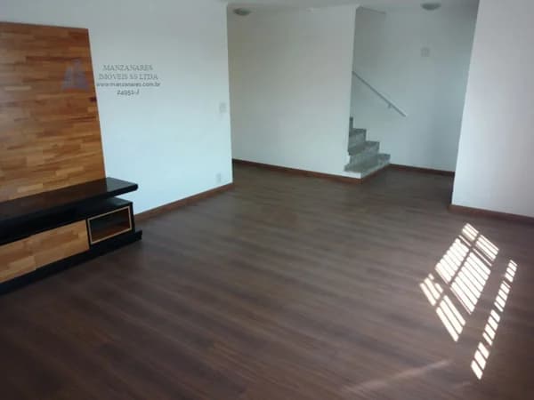 Casa Sobrado para Venda em Jardim Guassu São Vicente-SP