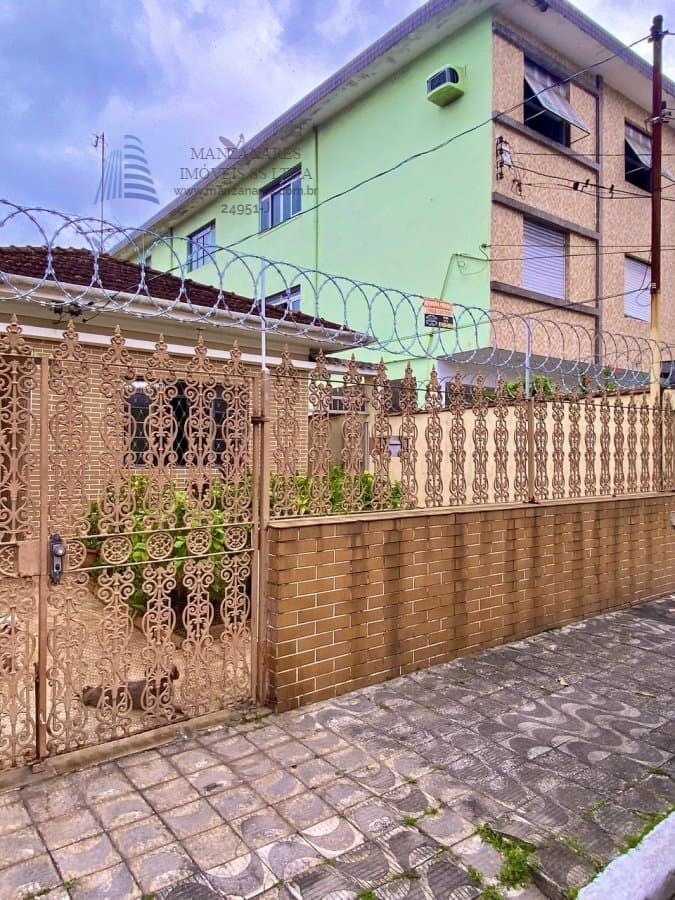 Casa Térrea para Venda em Vila Valença São Vicente-SP