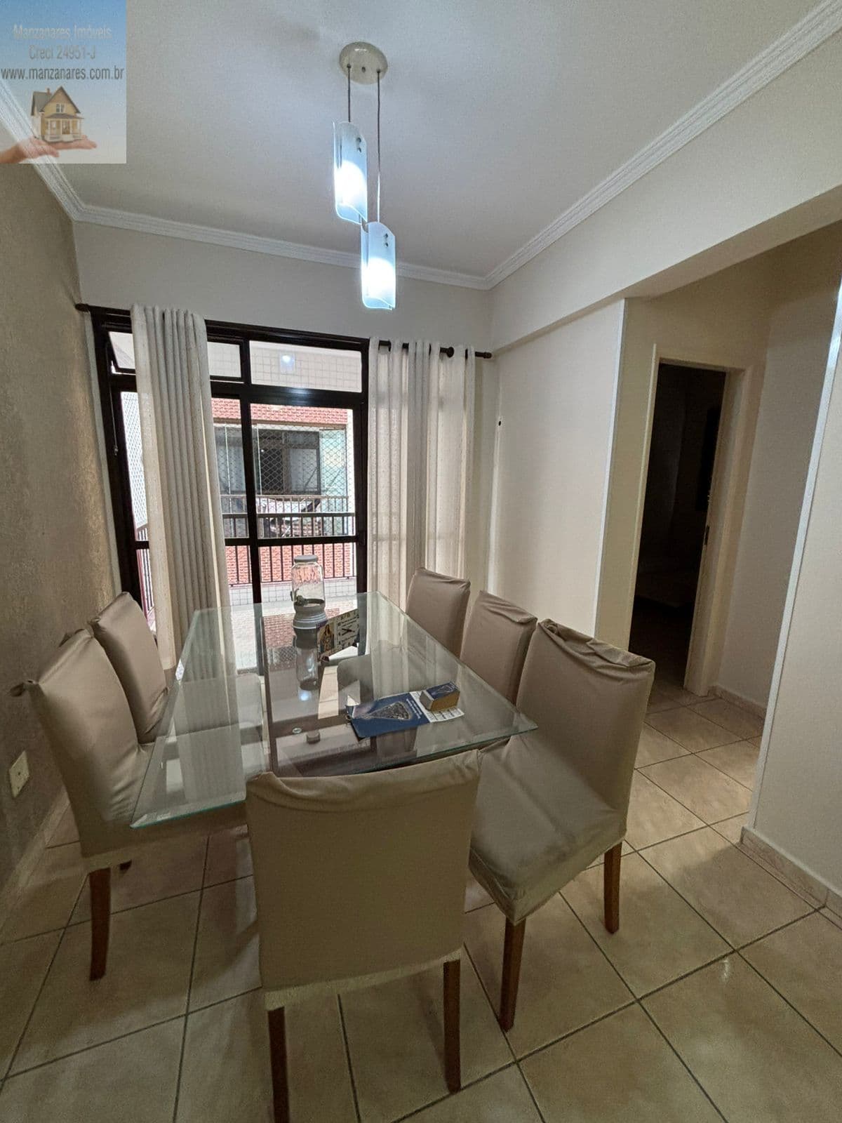Apartamento com armários planejados