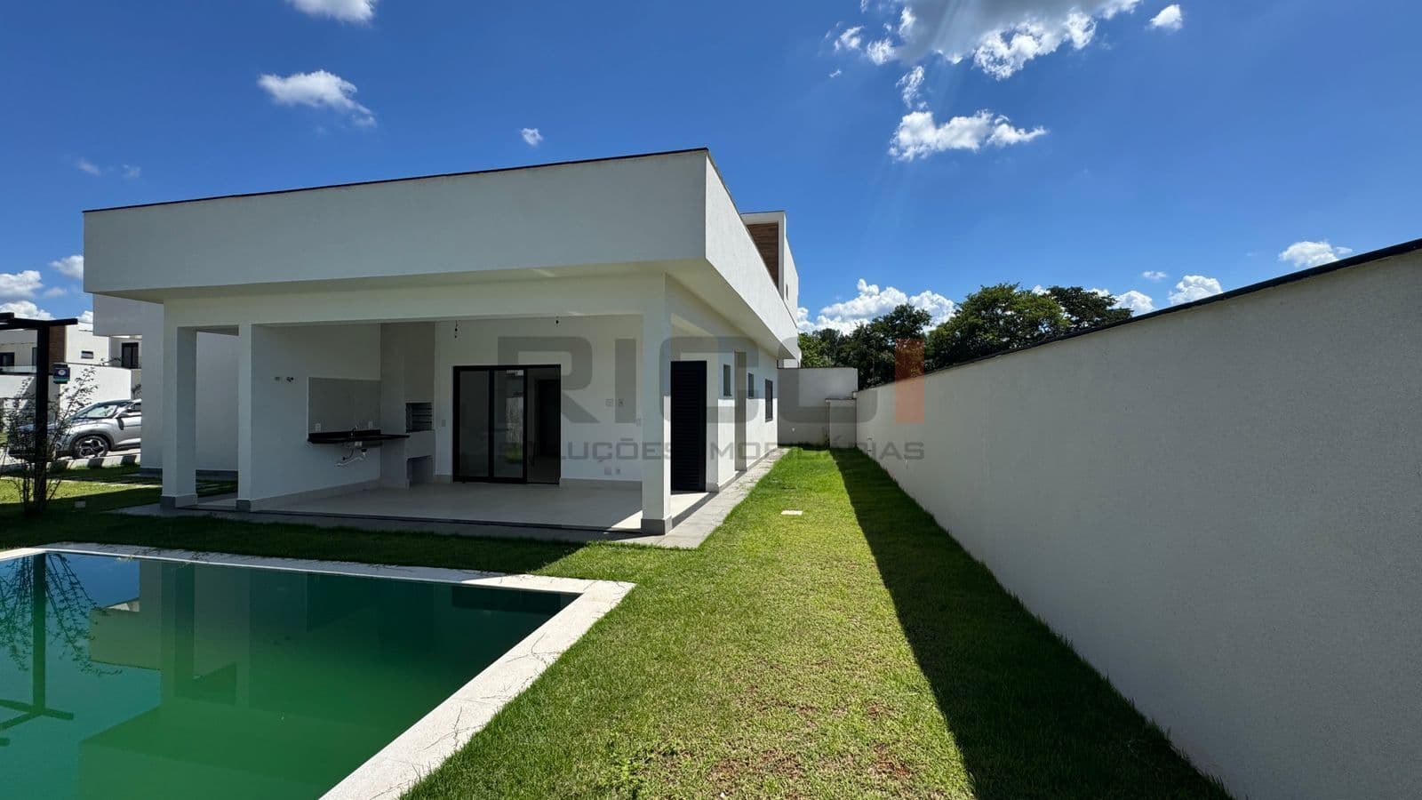 Casa de Condomínio em Guararema - Freguesia da Escada