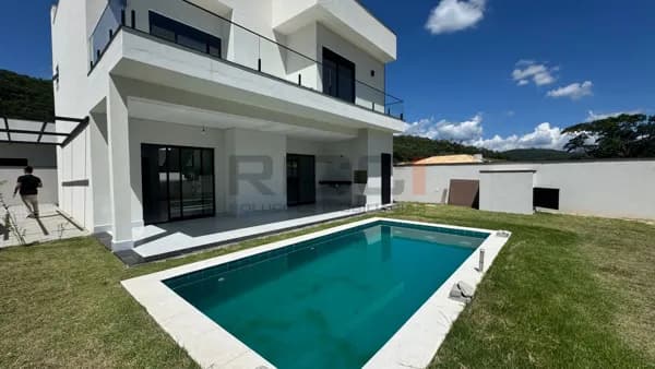 Sobrado em Guararema - Freguesia da Escada