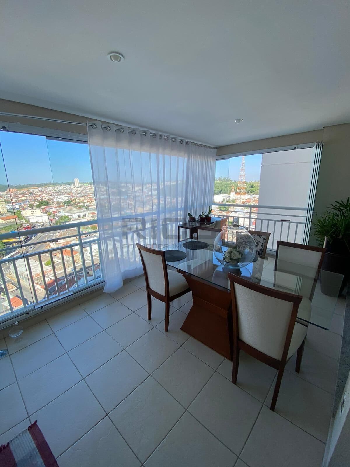 Apartamento em Mogi das Cruzes - Vila Suissa
