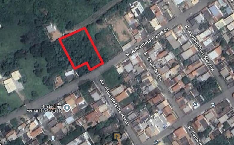 Terreno 1.700m² Bairro Santos Dumont