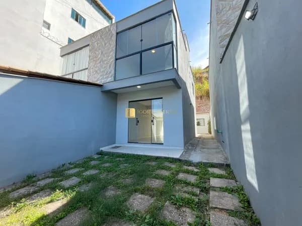 Casa geminada à venda no Bairro Árcadia