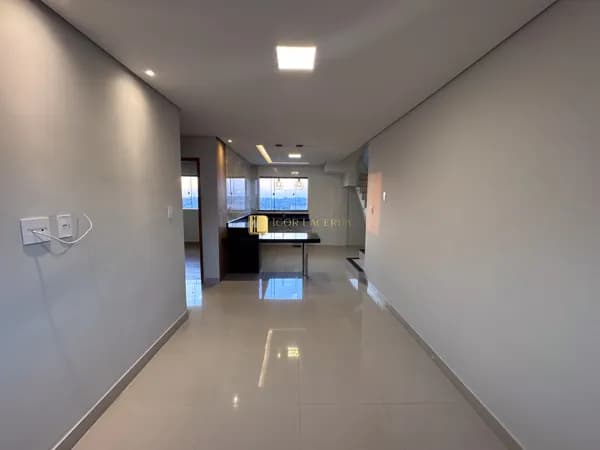 Triplex à venda no bairro Novo Horizonte